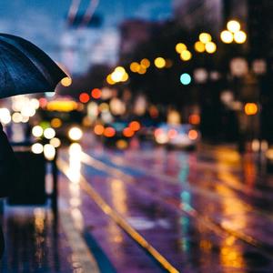 美女扒开尿口无遮挡教师厕所
